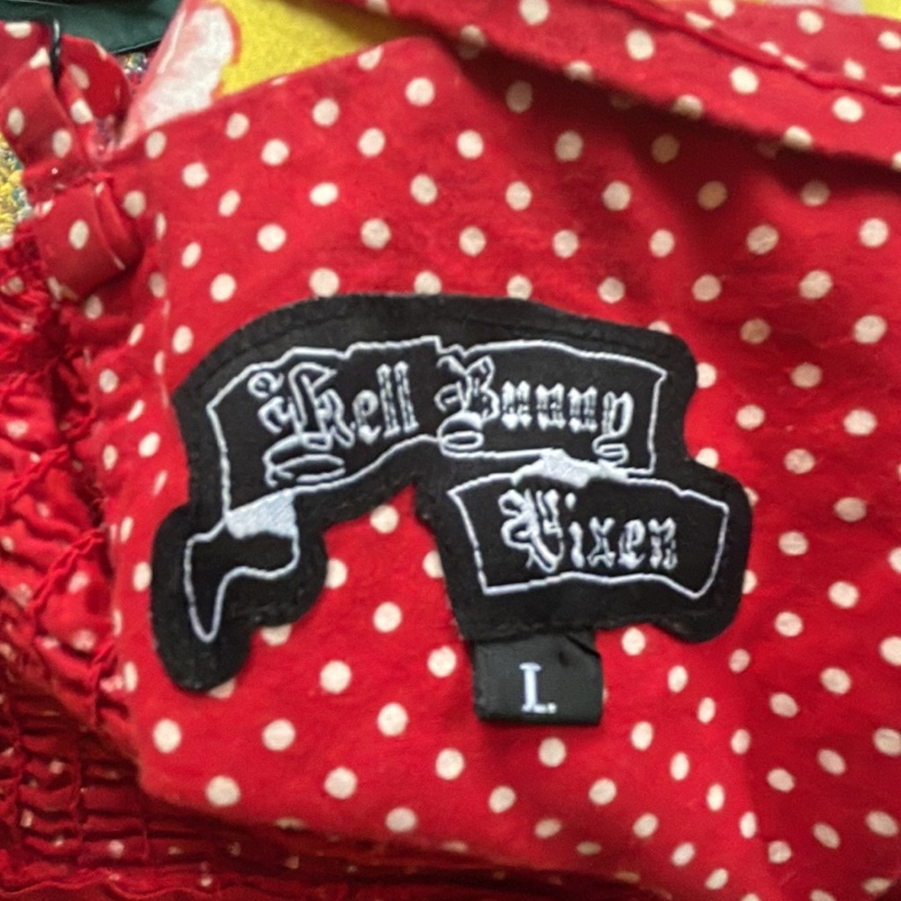 Lot of pinup dresses all have stretch and fit between 4 and 8 in dress size.